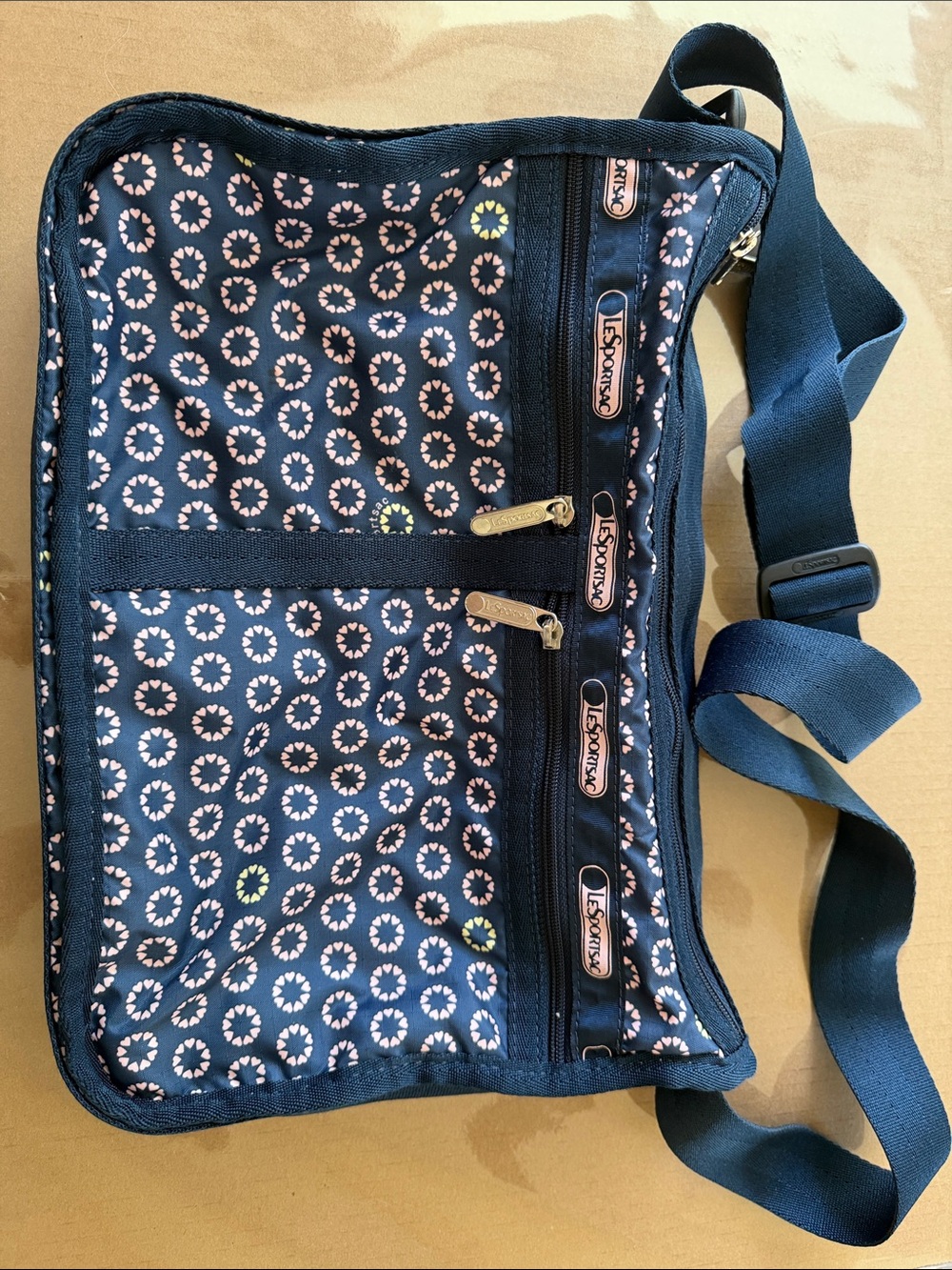 LeSportsac deluxe everyday bag